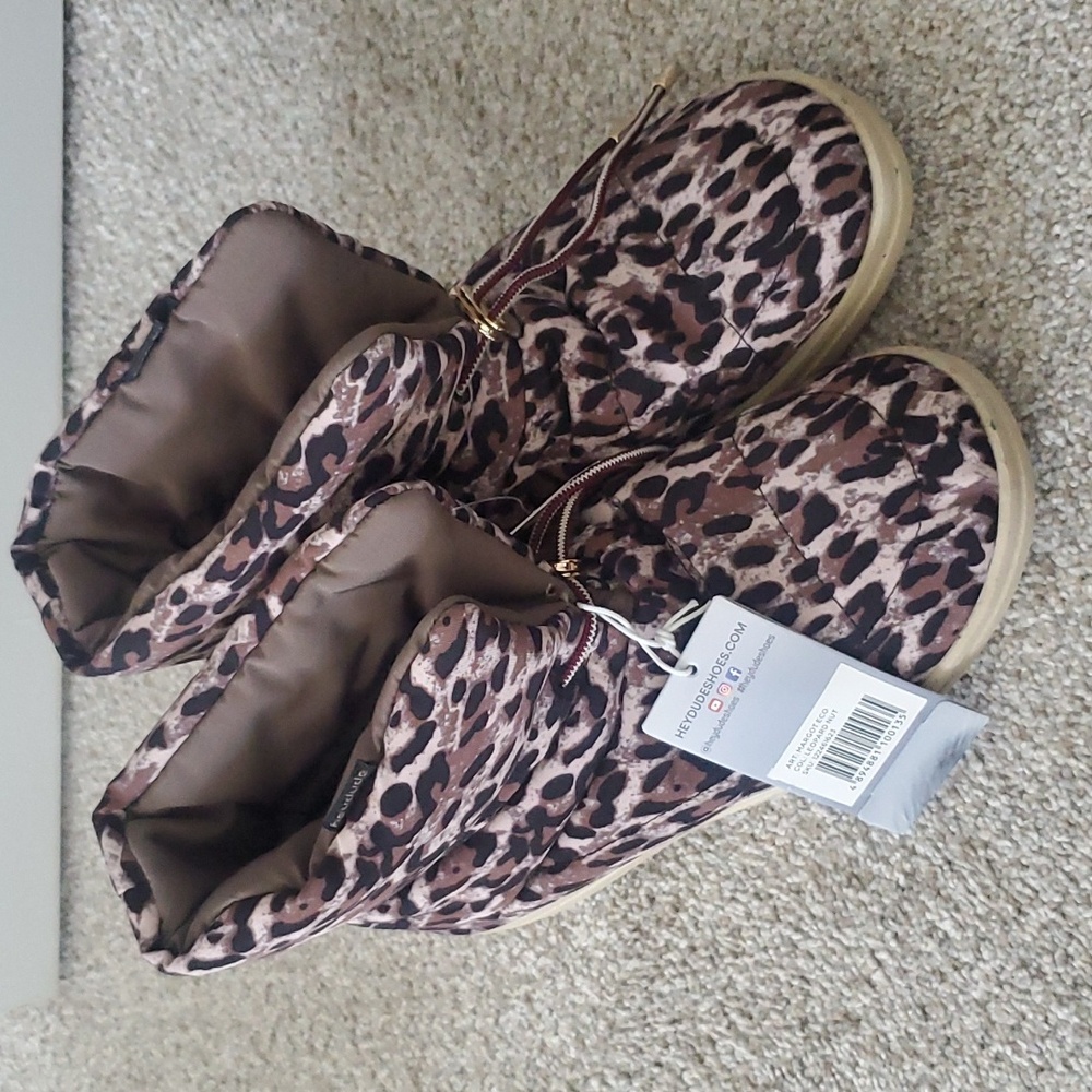 HEY DUDE MARGOT EGO BOOTS